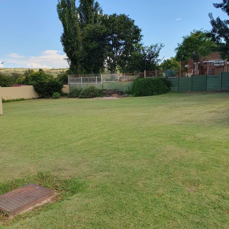 5 Bedroom Property for Sale in Ladybrand Free State